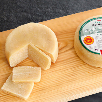 Trás-os-Montes Goat cheese Trás-os-Montes Goat cheese
